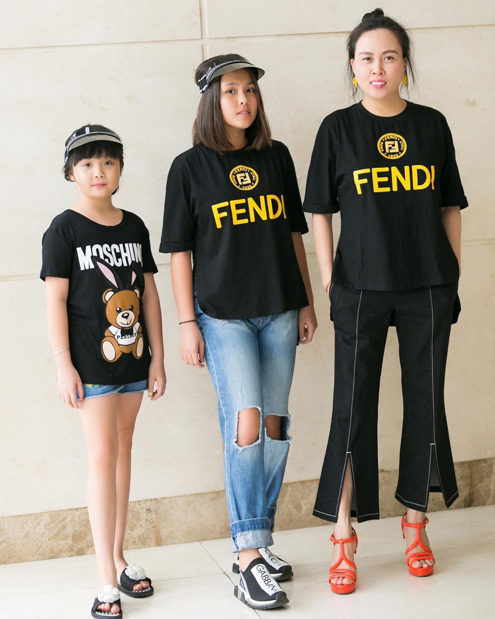 Profile con g&aacute;i ri&ecirc;ng của y&ecirc;u nữ h&agrave;ng hiệu Phượng Chanel: 16 tuổi trổ m&atilde; xinh như hot girl, du lịch v&agrave; shopping tẹt ga kh&ocirc;ng cần nh&igrave;n gi&aacute; - Ảnh 2.