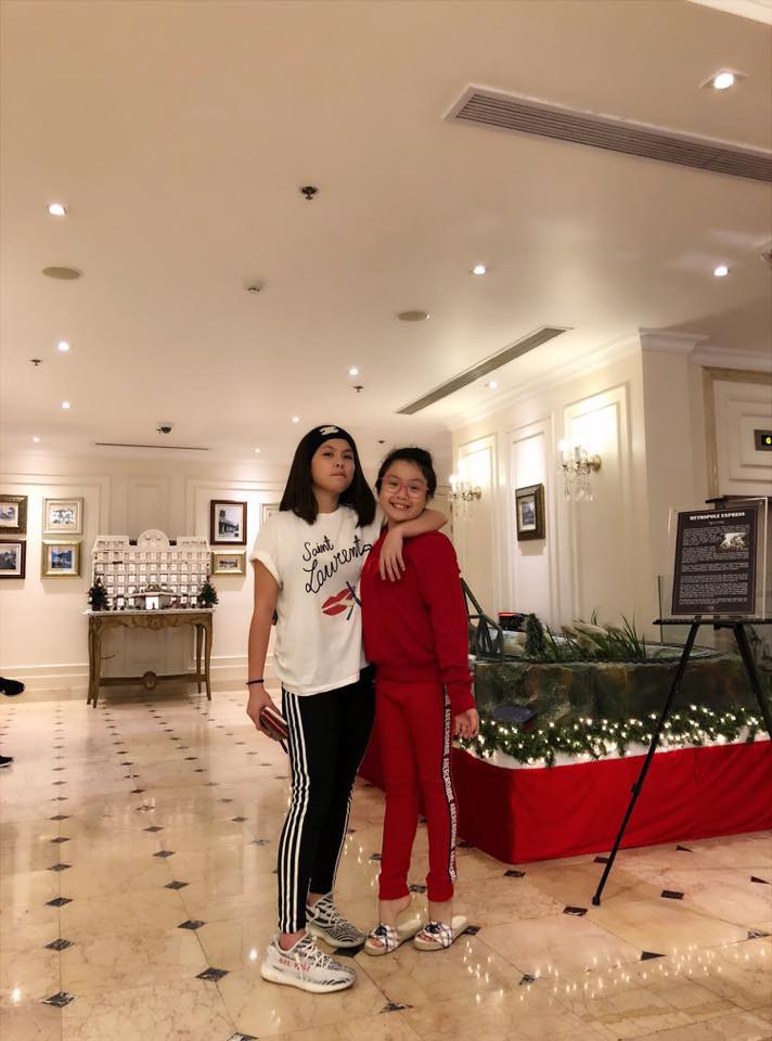 Profile con g&aacute;i ri&ecirc;ng của y&ecirc;u nữ h&agrave;ng hiệu Phượng Chanel: 16 tuổi trổ m&atilde; xinh như hot girl, du lịch v&agrave; shopping tẹt ga kh&ocirc;ng cần nh&igrave;n gi&aacute; - Ảnh 4.