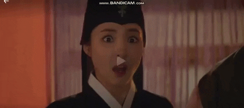 Tân Binh Học Sử Goo Hae Ryung: Shin Se Kyung bất ngờ đi lấy chồng, ai nấy cứ tưởng... hết phim! - Ảnh 2.