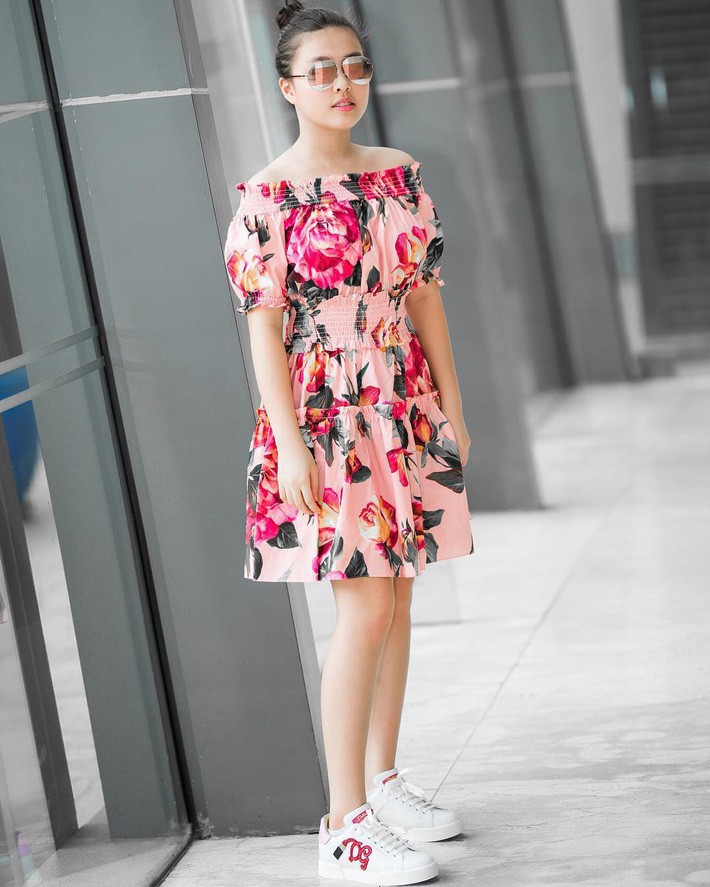 Profile con g&aacute;i ri&ecirc;ng của y&ecirc;u nữ h&agrave;ng hiệu Phượng Chanel: 16 tuổi trổ m&atilde; xinh như hot girl, du lịch v&agrave; shopping tẹt ga kh&ocirc;ng cần nh&igrave;n gi&aacute; - Ảnh 8.