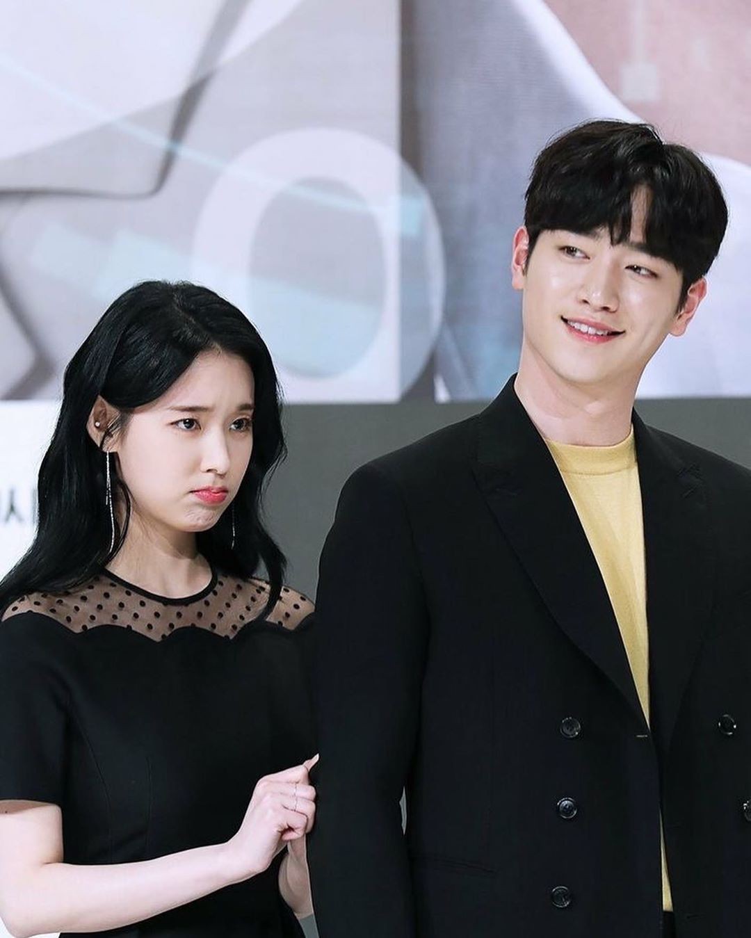 Mỹ nữ Hậu Duệ Mặt Trời Park Hwan Hee trước khi tố giác chồng cũ bạo hành: Sự nghiệp nữ phụ toàn phim hot - Ảnh 3. Mỹ nữ Hậu Duệ Mặt Trời Park Hwan Hee trước khi tố giác chồng cũ bạo hành: Sự nghiệp nữ phụ toàn phim hot - Ảnh 3.