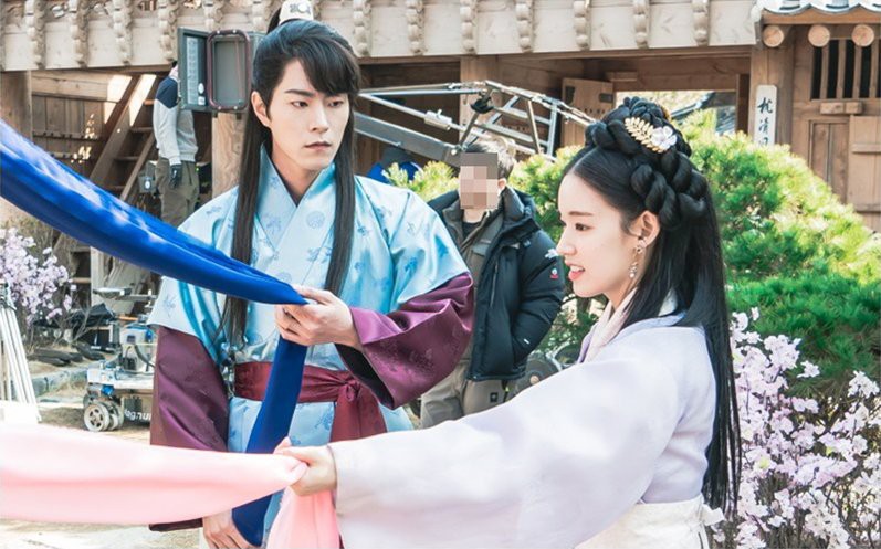 Mỹ nữ Hậu Duệ Mặt Trời Park Hwan Hee trước khi tố giác chồng cũ bạo hành: Sự nghiệp nữ phụ toàn phim hot - Ảnh 5. Mỹ nữ Hậu Duệ Mặt Trời Park Hwan Hee trước khi tố giác chồng cũ bạo hành: Sự nghiệp nữ phụ toàn phim hot - Ảnh 5.