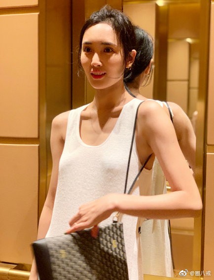 Qu&aacute; khứ của L&atilde;o Đại L&yacute; Hiện bị đ&agrave;o bới: Like ảnh sao JAV, hỗn l&aacute;o với đ&agrave;n chị, bạn g&aacute;i cũ bạt tai Angela Baby tr&ecirc;n show - Ảnh 8.