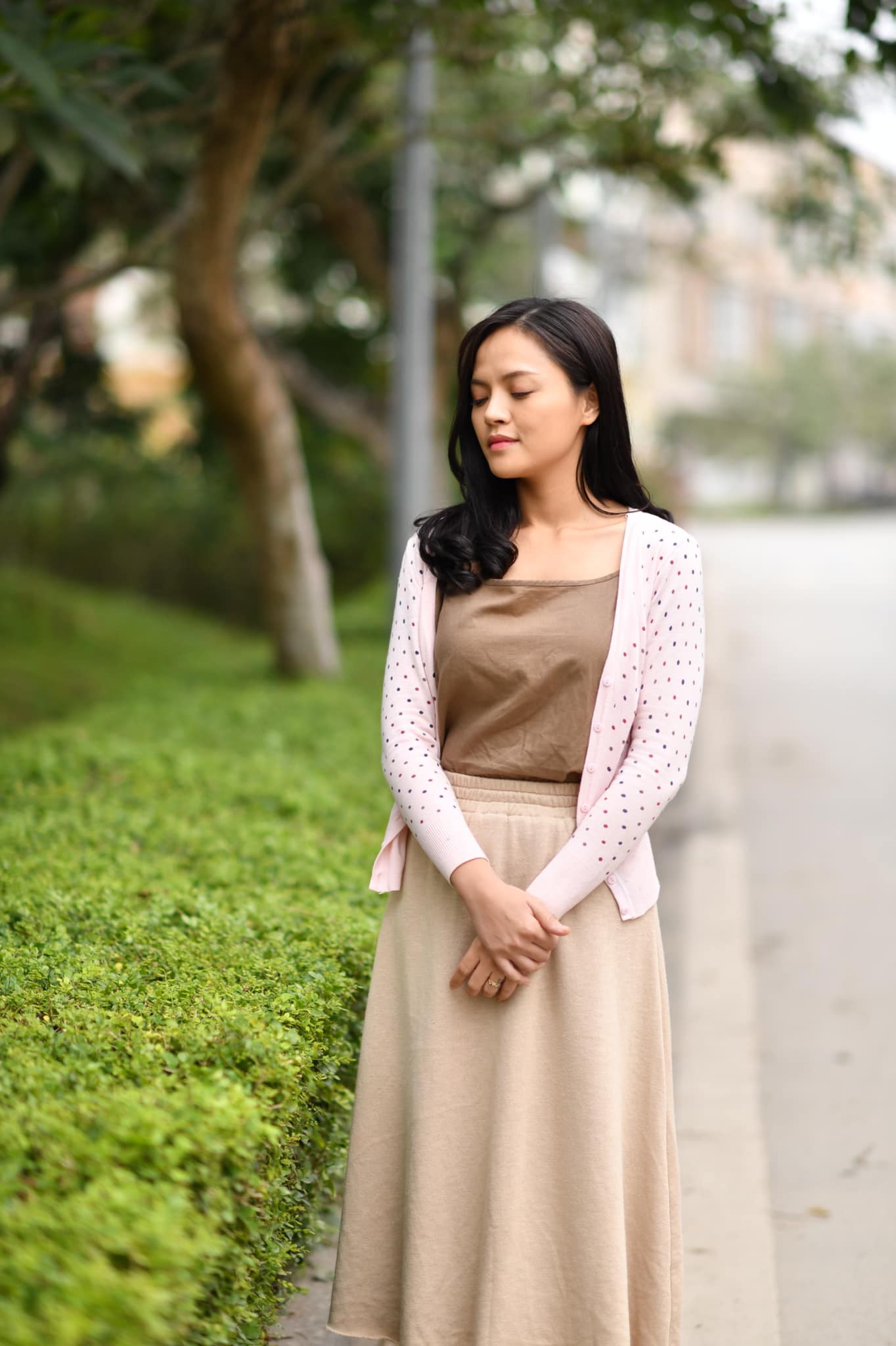 Nếm đủ vị đau khổ trong Về Nh&agrave; Đi Con, phải chăng chị Huệ Thu Quỳnh đang mượn phim để n&oacute;i về đời m&igrave;nh? - Ảnh 7.