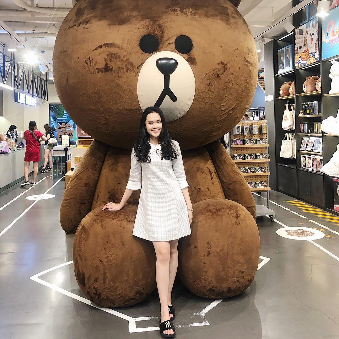 Gout chọn bạn gái của cầu thủ: Xinh đẹp thôi chưa đủ, giỏi kinh doanh và con nhà trâm anh thế phiệt nữa mới full combo? - Ảnh 9. Gout chọn bạn gái của cầu thủ: Xinh đẹp thôi chưa đủ, giỏi kinh doanh và con nhà trâm anh thế phiệt nữa mới full combo? - Ảnh 9.