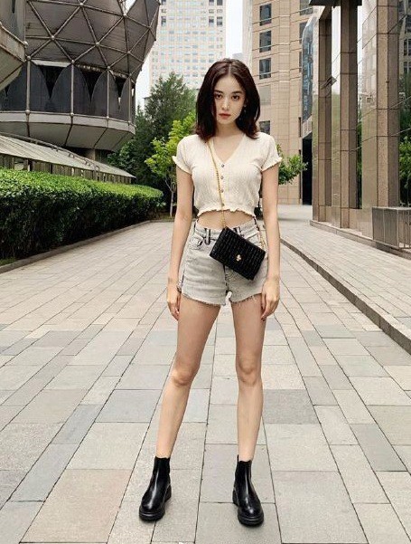 Mỹ nhân Cbiz diện croptop khoe eo siêu thon: 2 mẹ bỉm sữa vượt mặt đàn em nhưng Trần Kiều Ân mới xuất sắc nhất - Ảnh 11.