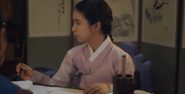 Loạt biểu cảm lầy lội của “cô bé học sử” Shin Se Kyung: Trợn mắt há mồm nhưng bớt đơ đôi chút - Ảnh 7.