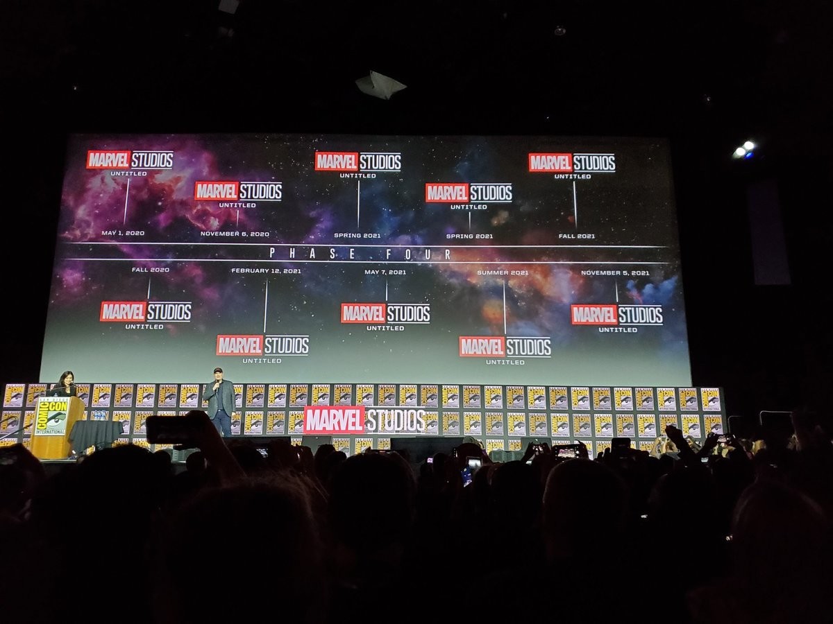 Marvel “dội bom” thị trường điện ảnh với 10 bom tấn của vũ trụ điện ảnh Marvel - Ảnh 1. Marvel “dội bom” thị trường điện ảnh với 10 bom tấn của vũ trụ điện ảnh Marvel - Ảnh 1.