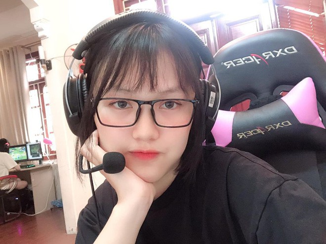 Từ MisThy đến Thảo Nari rồi mỹ nữ 1m77, đây là những nữ streamer mà fan Liên Quân phải theo dõi mỗi ngày! - Ảnh 26.