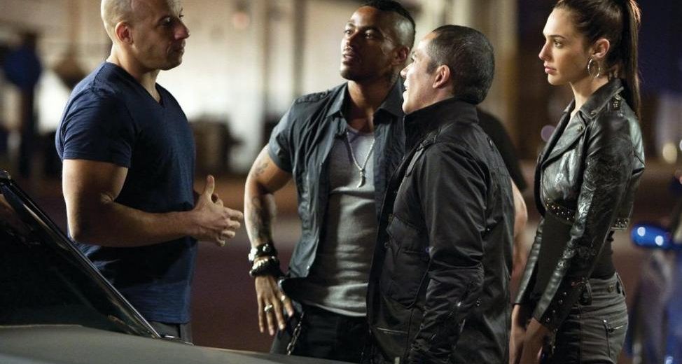 Ôn nhanh lịch sử đầy drama của vũ trụ tổ lái trước rồi hẳn ra rạp xem Fast and Furious: Hobbs and Shaw - Ảnh 5. Ôn nhanh lịch sử đầy drama của vũ trụ tổ lái trước rồi hẳn ra rạp xem Fast and Furious: Hobbs and Shaw - Ảnh 5.