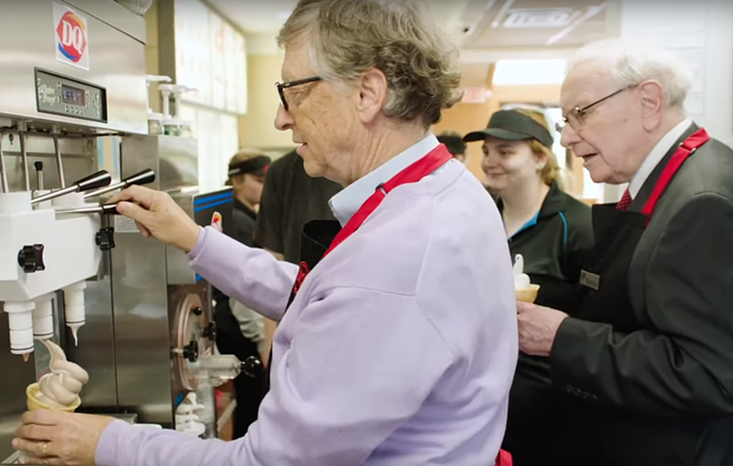 Vì sao Warren Buffett và Bill Gates cùng làm phục vụ tại một cửa hàng kem? - Ảnh 3.