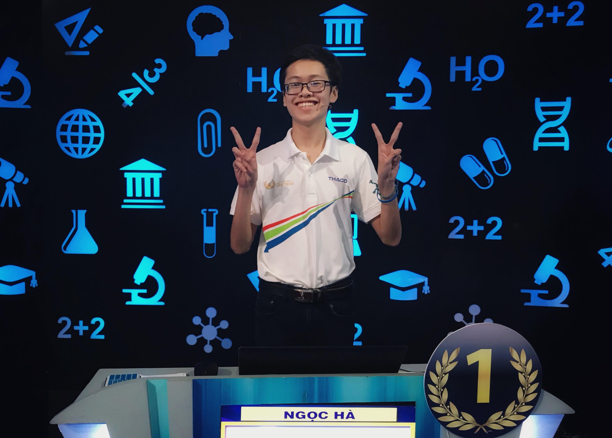 Đang mải nổ về Olympia, thanh niên phản biện không đối thủ bị chính thí sinh chung kết Olympia phản damage cực gắt - Ảnh 7. Đang mải nổ về Olympia, thanh niên phản biện không đối thủ bị chính thí sinh chung kết Olympia phản damage cực gắt - Ảnh 7.