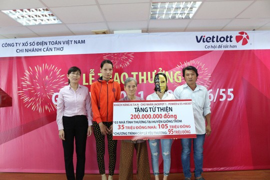 Cô gái làm tóc bất ngờ trúng Vietlott gần 100 tỉ đồng - Ảnh 1.