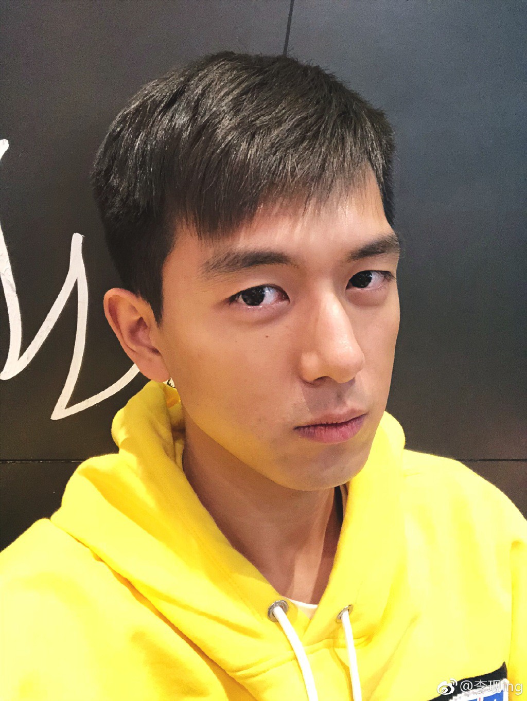 Ngã ngửa tuổi thật của Gun thần Lý Hiện và Grunt (Cá Mực Hầm Mật) ngoài đời: Người 28 tuổi làm chú, kẻ 33 làm cháu! - Ảnh 14. Ngã ngửa tuổi thật của Gun thần Lý Hiện và Grunt (Cá Mực Hầm Mật) ngoài đời: Người 28 tuổi làm chú, kẻ 33 làm cháu! - Ảnh 14.