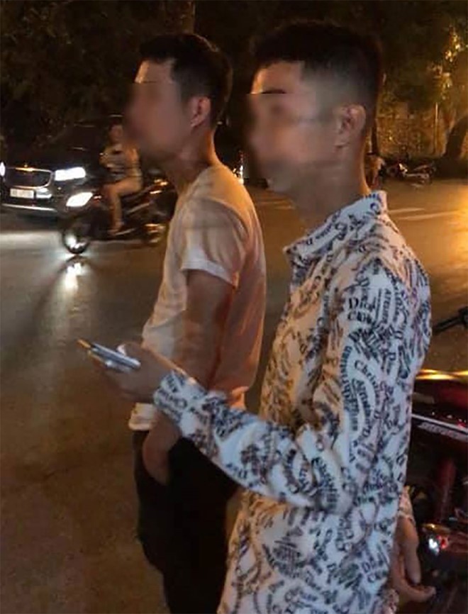 Hà Nội: 2 cô gái trẻ bị nhóm thanh niên trêu ghẹo, hành hung phải nhập viện - Ảnh 3.