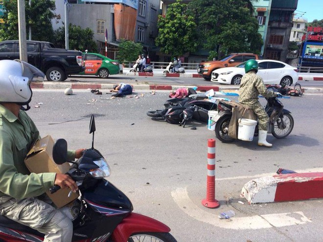 Cận cảnh hiện trường xe khách của nhà xe Đức Hùng gặp nạn khiến 5 người thương vong ở Quảng Ninh - Ảnh 5.