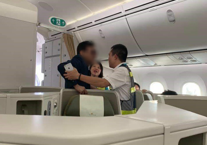 Vụ cô gái bị sàm sỡ trên máy bay Vietnam Airlines: Khách thương gia là đại gia bất động sản - Ảnh 2.