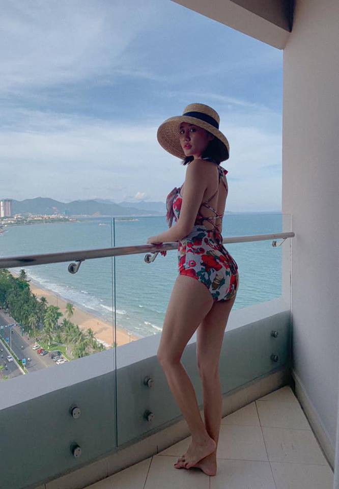 Nghịch lý chuyện sao nữ Vbiz khác lạ tới không nhận ra nhưng vẫn khư khư khẳng định không hề dao kéo - Ảnh 13. Nghịch lý chuyện sao nữ Vbiz khác lạ tới không nhận ra nhưng vẫn khư khư khẳng định không hề dao kéo - Ảnh 13.