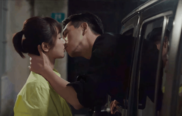 L&ecirc;n &aacute;n &ocirc;m ấp nơi c&ocirc;ng cộng nay nghiệp quật Dương Tử kh&ocirc;ng trượt ph&aacute;t n&agrave;o: Thấy Gun thần l&agrave; auto thiếu nghị lực! - Ảnh 9.