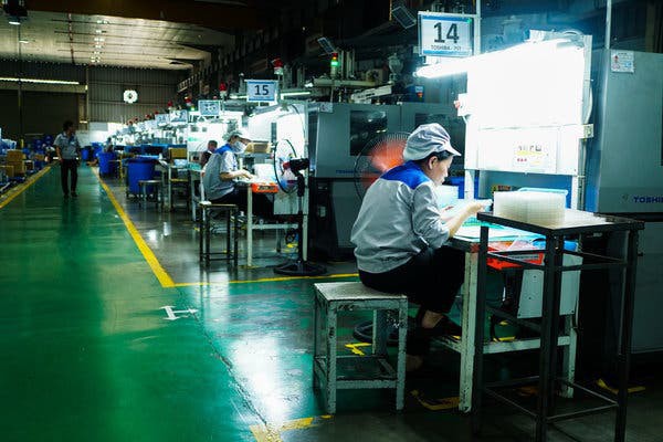 New York Times: Chiếc iPhone tiếp theo của bạn rất có thể sẽ là made in Vietnam - Ảnh 2.