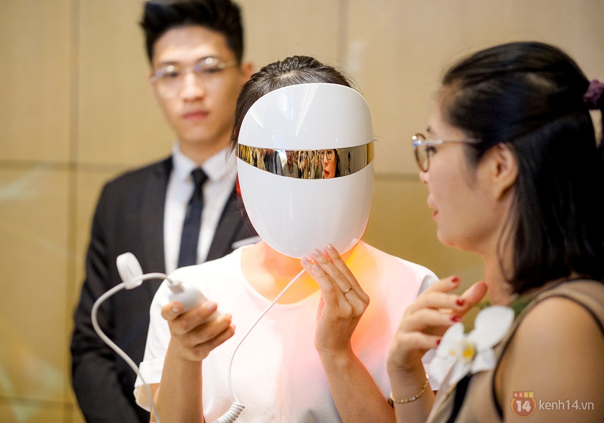 Bộ thiết bị làm đẹp cá nhân LG Pra.L ra mắt: Dùng cho cả nam và nữ, mặt nạ đèn LED trông như siêu nhân, tổng giá trị 50 triệu - Ảnh 3.