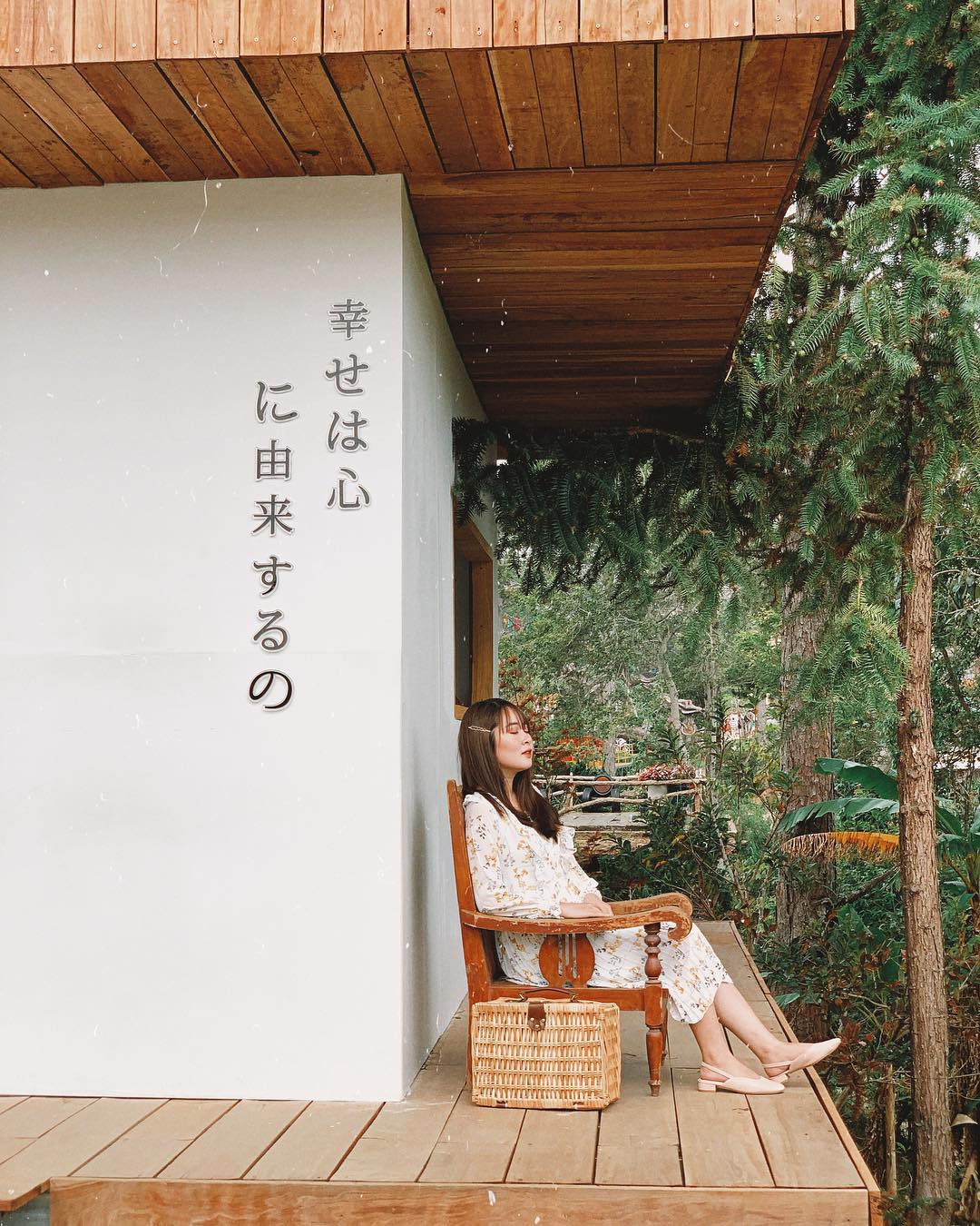 Lên Đà Lạt làm bạn với cá Koi, Kỳ Duyên và Minh Triệu khiến fan “ngất lịm” trước quán cafe style Nhật cực hot này! - Ảnh 20. Lên Đà Lạt làm bạn với cá Koi, Kỳ Duyên và Minh Triệu khiến fan “ngất lịm” trước quán cafe style Nhật cực hot này! - Ảnh 20.