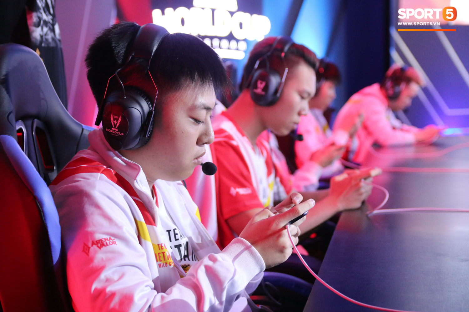 Li&ecirc;n Qu&acirc;n Mobile Việt Nam trước ngưỡng cửa lịch sử: Chờ Box Gaming v&agrave; Team Flash viết n&ecirc;n kỳ t&iacute;ch! - Ảnh 4.