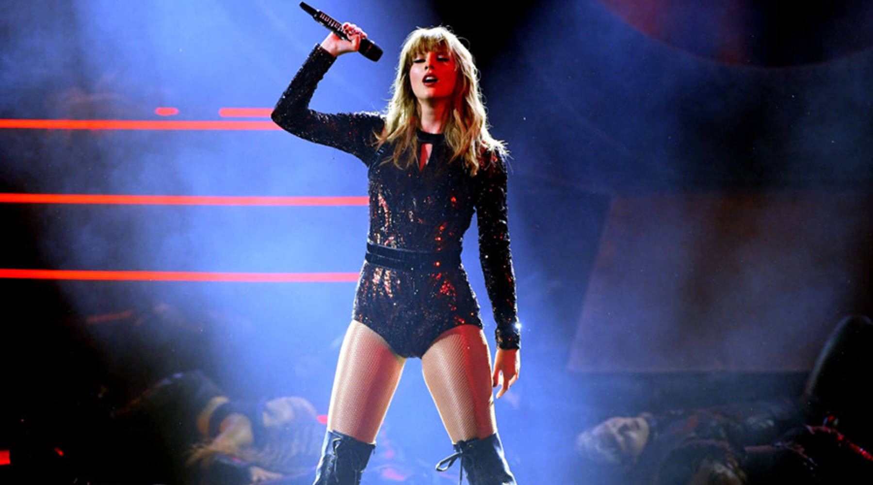 Taylor Swift dành cả thanh xuân để hầu toà: Từ xù tiền hợp đồng, quịt cát sê đến đạo nhạc - Ảnh 3. Taylor Swift dành cả thanh xuân để hầu toà: Từ xù tiền hợp đồng, quịt cát sê đến đạo nhạc - Ảnh 3.