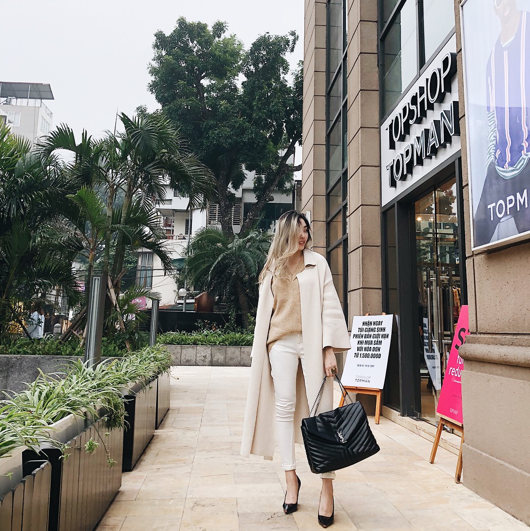 Thêm hình ảnh về vợ sắp cưới của hoàng tử Indie Thái Vũ: Thần thái sang chảnh ngút ngàn, mặc gì cũng thấy đẹp - Ảnh 9. Thêm hình ảnh về vợ sắp cưới của hoàng tử Indie Thái Vũ: Thần thái sang chảnh ngút ngàn, mặc gì cũng thấy đẹp - Ảnh 9.