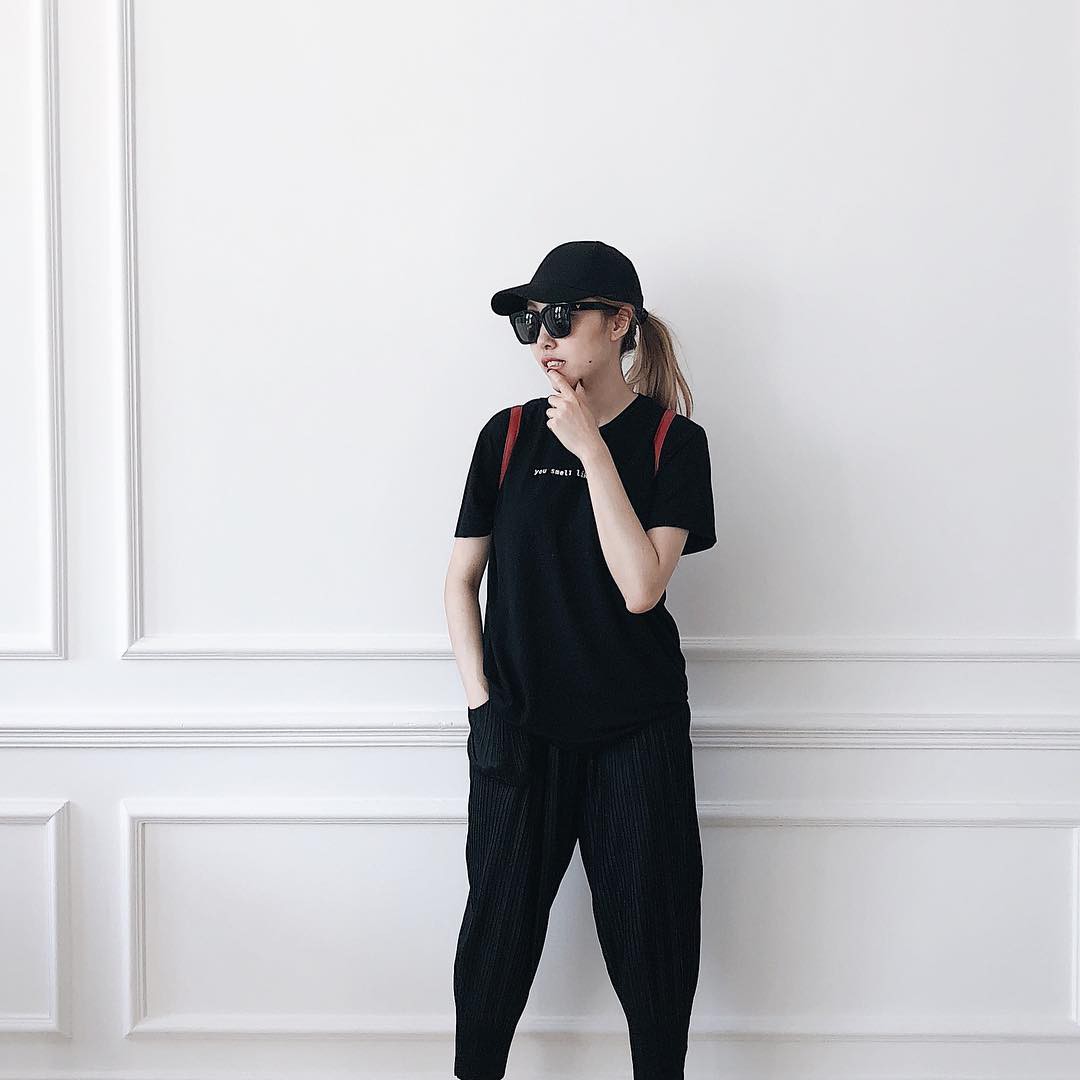 Thêm hình ảnh về vợ sắp cưới của hoàng tử Indie Thái Vũ: Thần thái sang chảnh ngút ngàn, mặc gì cũng thấy đẹp - Ảnh 10. Thêm hình ảnh về vợ sắp cưới của hoàng tử Indie Thái Vũ: Thần thái sang chảnh ngút ngàn, mặc gì cũng thấy đẹp - Ảnh 10.