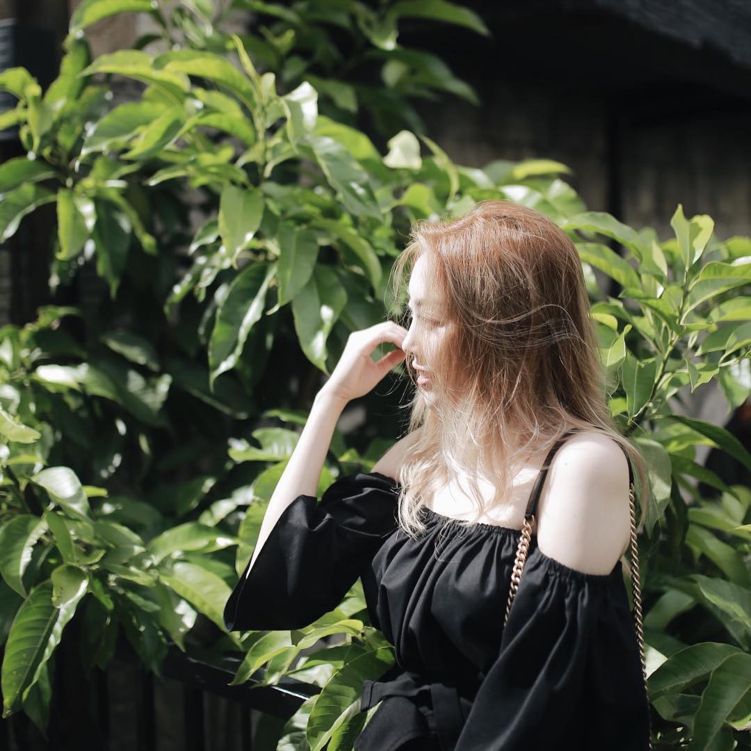 Thêm hình ảnh về vợ sắp cưới của hoàng tử Indie Thái Vũ: Thần thái sang chảnh ngút ngàn, mặc gì cũng thấy đẹp - Ảnh 6. Thêm hình ảnh về vợ sắp cưới của hoàng tử Indie Thái Vũ: Thần thái sang chảnh ngút ngàn, mặc gì cũng thấy đẹp - Ảnh 6.