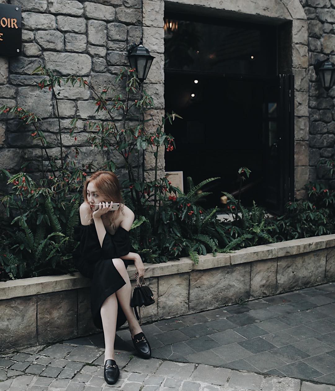 Thêm hình ảnh về vợ sắp cưới của hoàng tử Indie Thái Vũ: Thần thái sang chảnh ngút ngàn, mặc gì cũng thấy đẹp - Ảnh 4. Thêm hình ảnh về vợ sắp cưới của hoàng tử Indie Thái Vũ: Thần thái sang chảnh ngút ngàn, mặc gì cũng thấy đẹp - Ảnh 4.