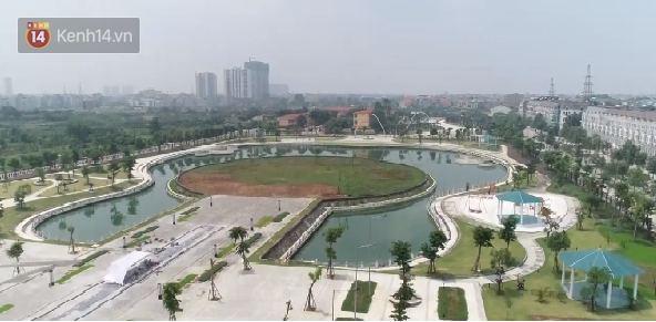 Cận cảnh c&ocirc;ng vi&ecirc;n &acirc;m nhạc 200 tỷ đồng được thiết kế h&igrave;nh c&acirc;y đ&agrave;n sắp khai trương ở H&agrave; Nội - Ảnh 2.