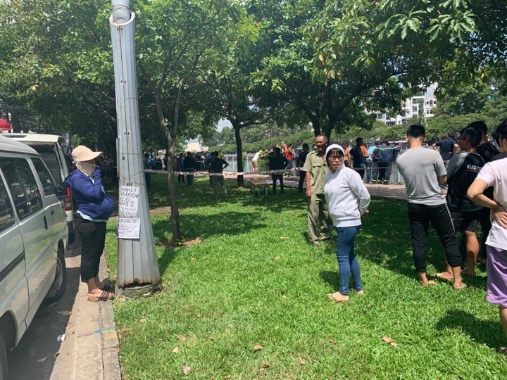 Nóng: Xác minh thi thể nổi trên kênh Nhiêu Lộc, nghi là đối tượng sát hại nữ sinh viên 19 tuổi ở Sài Gòn - Ảnh 1. Nóng: Xác minh thi thể nổi trên kênh Nhiêu Lộc, nghi là đối tượng sát hại nữ sinh viên 19 tuổi ở Sài Gòn - Ảnh 1.