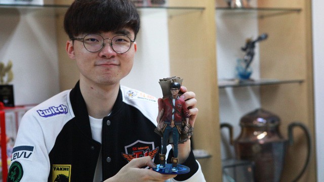 LMHT: Game thủ quốc tế cho rằng n&ecirc;n dựng tượng Faker giống như những huyền thoại thể thao truyền thống - Ảnh 3.