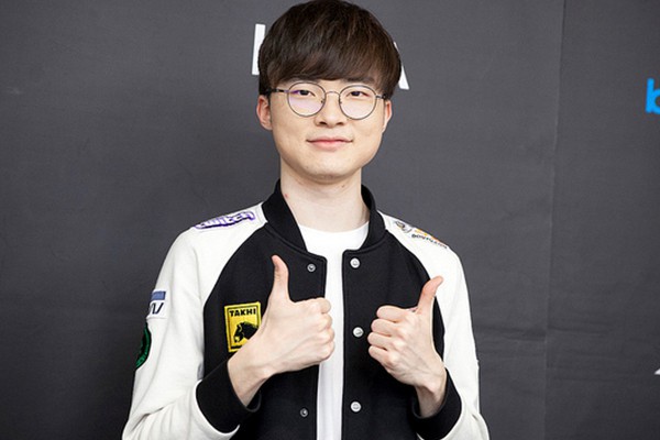 LMHT: Game thủ quốc tế cho rằng n&ecirc;n dựng tượng Faker giống như những huyền thoại thể thao truyền thống - Ảnh 6.