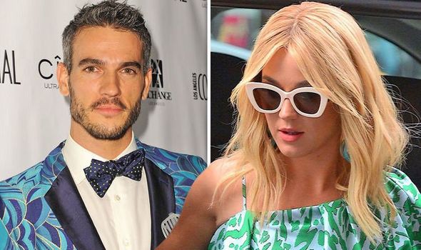 Vụ bê bối đang khiến Hollywood dậy sóng: Katy Perry bị tố quấy rối tình dục vũ công nam bằng hành động thô tục giữa tiệc - Ảnh 1.