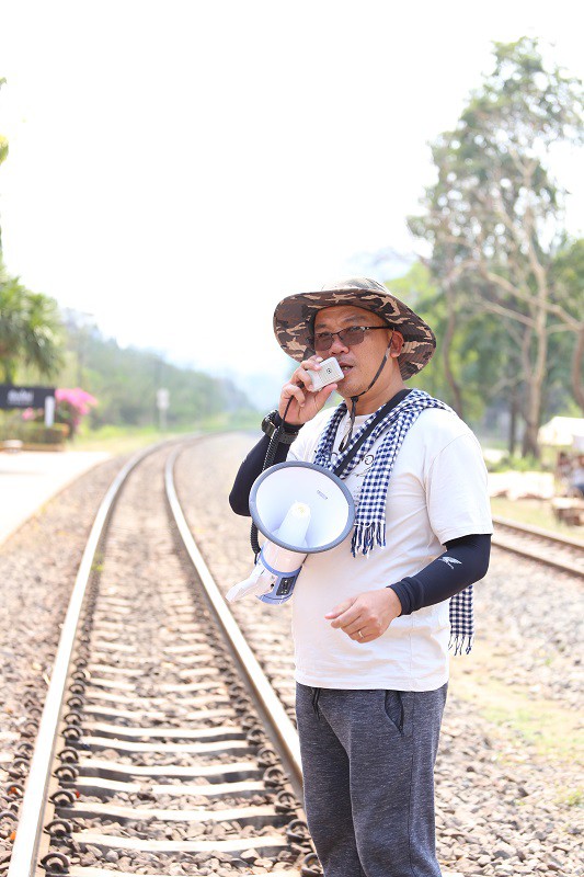 Đến Giờ Giết Người có gì hay để nối sóng Chiếc Lá Bay: Dàn cast hạng A nhưng đọc lí lịch đạo diễn còn rợn người hơn! - Ảnh 4.