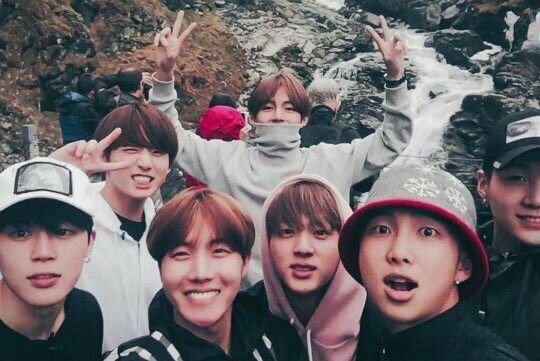 BTS bất ngờ nghỉ xả hơi, ARMY nếu có nhớ thì nên xem lại các show này! - Ảnh 21.