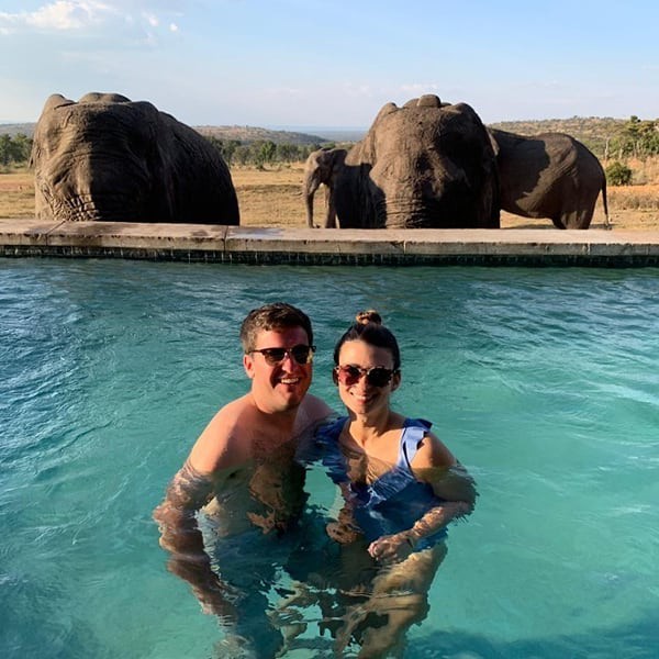 Dân mạng khóc thét với trải nghiệm tắm cùng voi trong bể bơi khách sạn 5 sao ở Nam Phi, mới nghe đã muốn chạy 8 hướng! - Ảnh 12.