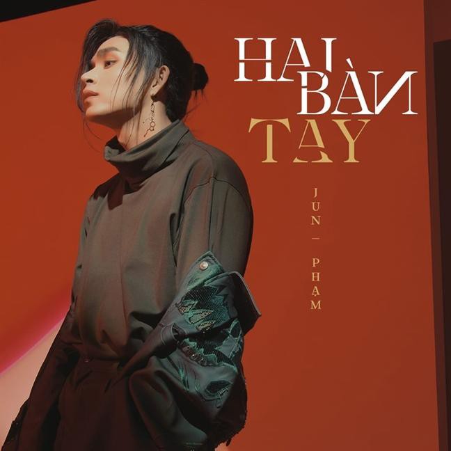 Vừa quay trở lại l&agrave;m ca sĩ, Jun Phạm đ&atilde; &ldquo;lột x&aacute;c&rdquo; với style t&oacute;c cool ngầu kh&aacute;c hẳn Thỏ trắng ng&acirc;y thơ - Ảnh 2.