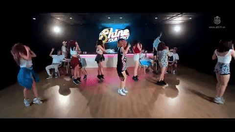 Giờ khác xưa rồi, Vpop cũng có những MV Dance Practice made in Vietnam xịn xò không kém các idol Hàn Quốc - Ảnh 7.