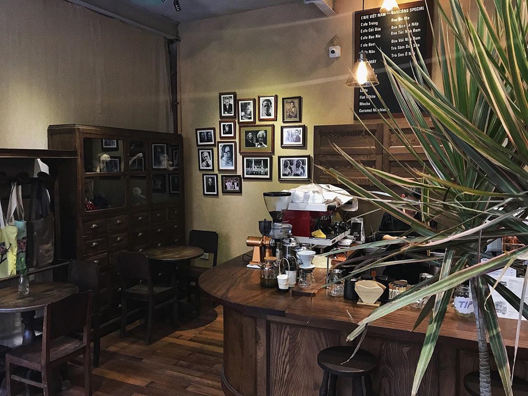 Đã nhiều lần nói về các quán cafe hoài niệm ở Hà Nội, nhưng chắc chắn nơi này sẽ đem đến 1 vibe rất khác cho tất cả chúng ta - Ảnh 3.