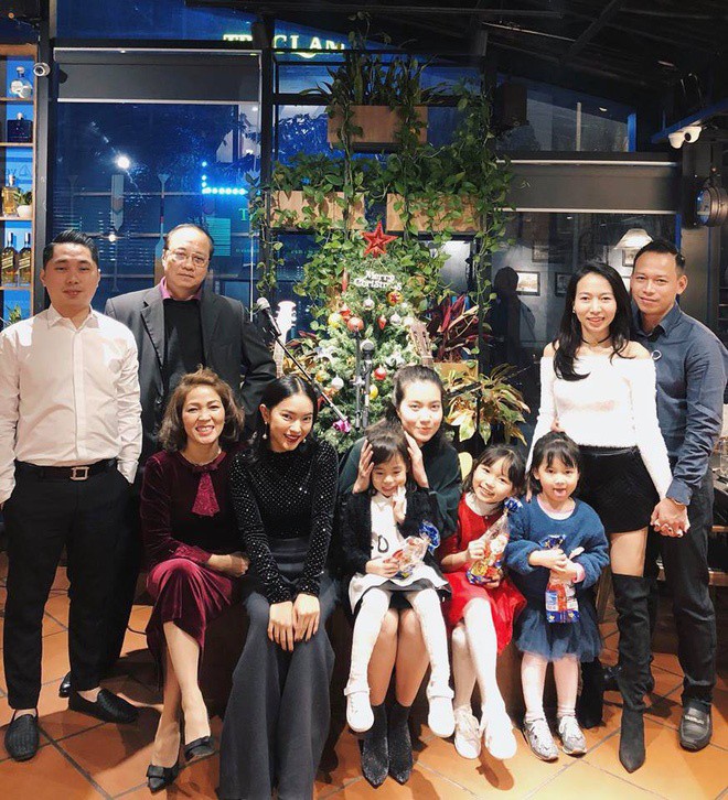 Ch&acirc;u B&ugrave;i tự nhận m&igrave;nh thấp giống mẹ v&agrave; nam t&iacute;nh giống bố, tiết lộ th&ecirc;m loạt b&iacute; mật hay ho về gia đ&igrave;nh - Ảnh 1.