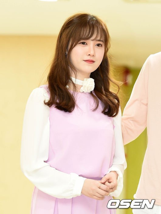 Goo Hye Sun và chồng ly hôn, fan xót xa nhớ lại trang phục cưới giản dị đơn sơ đến nhói lòng của nàng Cỏ - Ảnh 4.