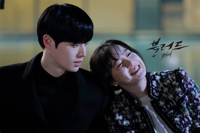 Từ phim giả tình thật mà ra, 2 cặp vợ chồng Song Hye Kyo và Goo Hye Sun có điếng người khi nhìn loạt cảnh ân ái này? - Ảnh 6.