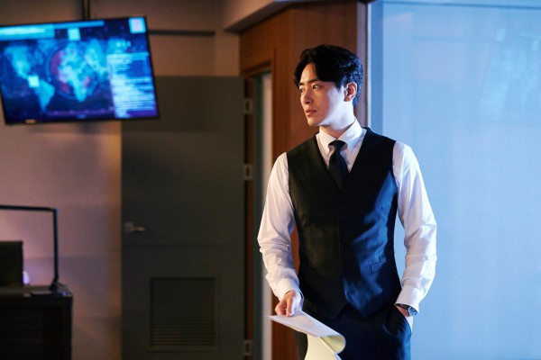 6 cảnh chấn động của Lee Joon Hyuk ở Tổng Thống 60 Ngày: Con tàu chỉ có một thuyền trưởng, tôi là người đó! - Ảnh 12.