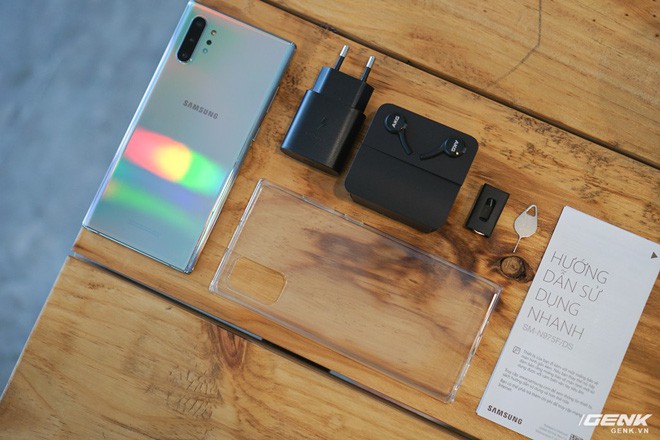 Mở hộp Galaxy Note10+ màu Ánh Cực Quang xem có gì mới mà dân tình trầm trồ đến vậy - Ảnh 4.