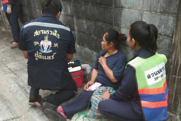 Ảnh: Hàng loạt vụ nổ rung chuyển Bangkok giờ cao điểm, ít nhất 3 người bị thương - Ảnh 10.