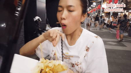 Đi Đài Loan quay vlog, “vựa muối” Diệu Nhi lần đầu ăn thử đậu hủ thối và cái kết không thể nào “bế tắc” hơn! - Ảnh 16.